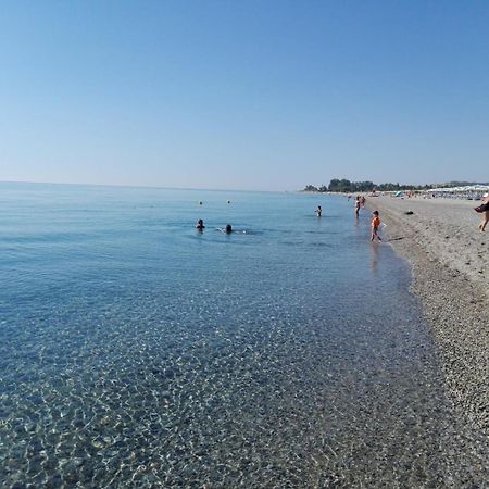 Luna Apartaments Badolato Marina Екстер'єр фото
